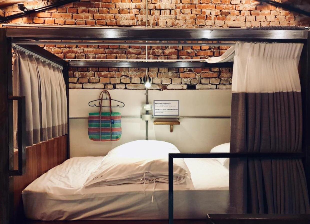 158 Hostel Tainan Dış mekan fotoğraf