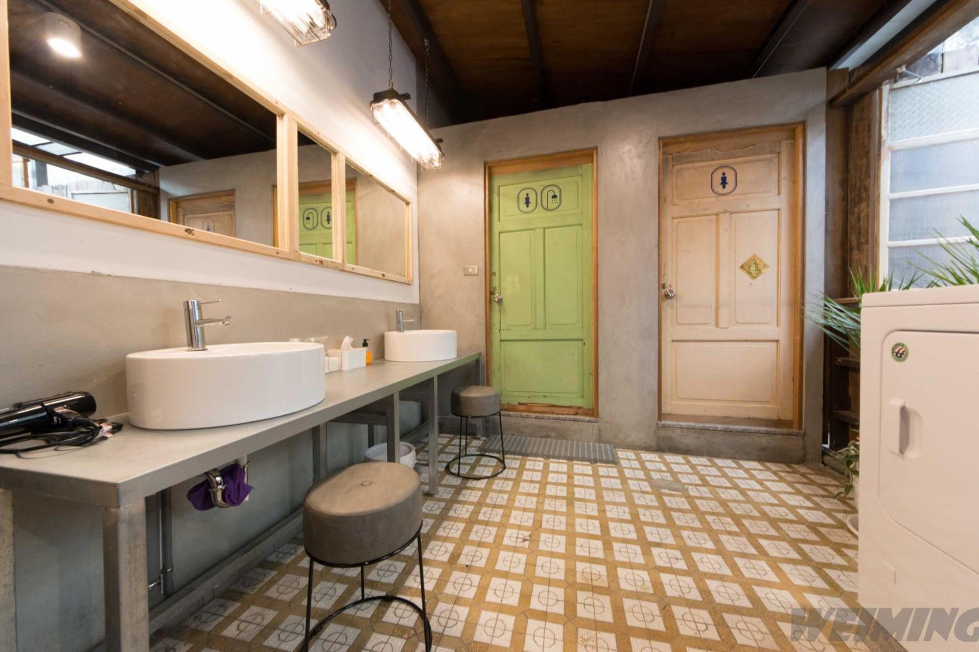 158 Hostel Tainan Dış mekan fotoğraf